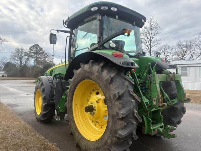 Image of John Deere 8245R equipment image 4