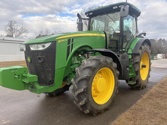 Image of John Deere 8245R equipment image 3