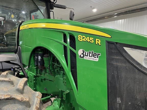 Image of John Deere 8245R equipment image 3