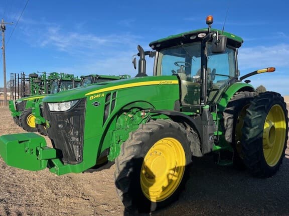 Image of John Deere 8245R equipment image 2