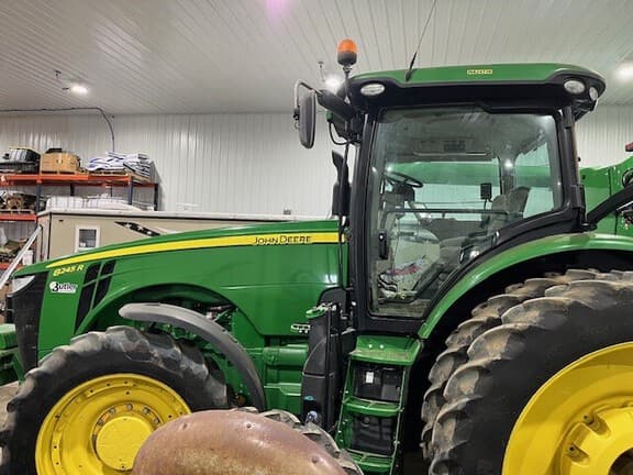 Image of John Deere 8245R equipment image 2