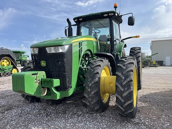 Image of John Deere 8245R equipment image 1