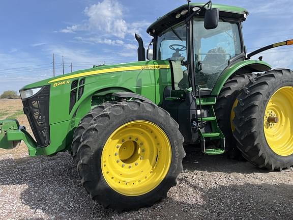 Image of John Deere 8245R equipment image 3