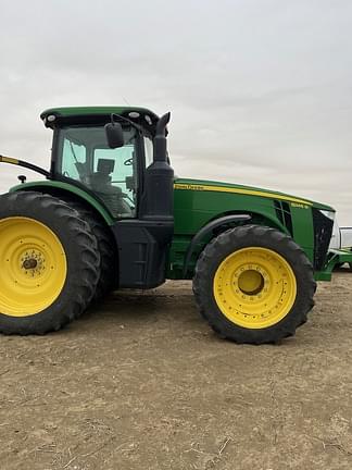 Image of John Deere 8245R equipment image 4