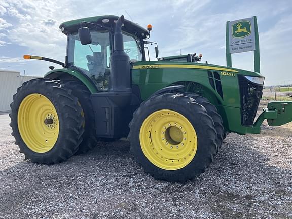 Image of John Deere 8245R Primary image