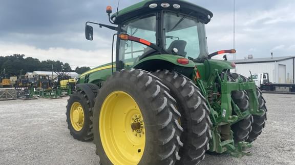 Image of John Deere 8245R equipment image 4