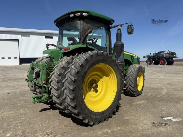 Image of John Deere 8245R equipment image 4