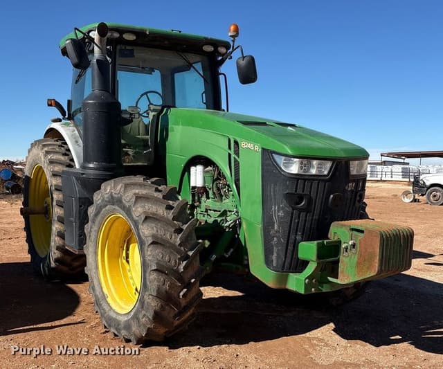 Image of John Deere 8245R equipment image 2