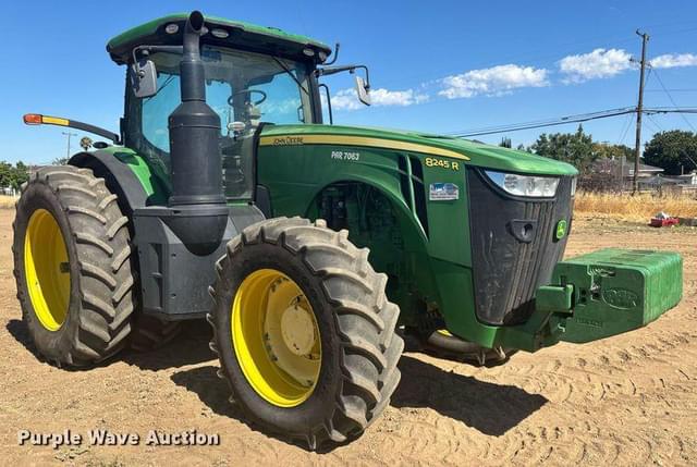 Image of John Deere 8245R equipment image 2