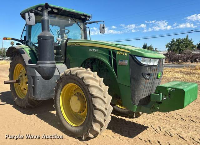 Image of John Deere 8245R equipment image 2