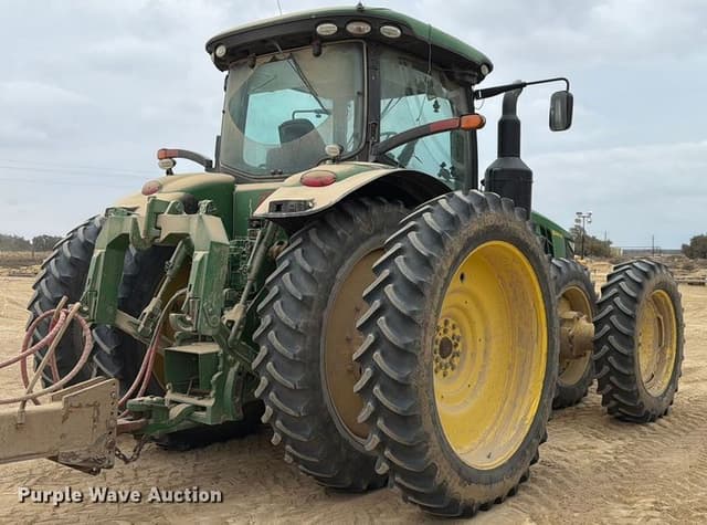 Image of John Deere 8245R equipment image 4