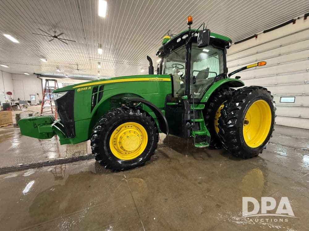 Image of John Deere 8245R Primary image