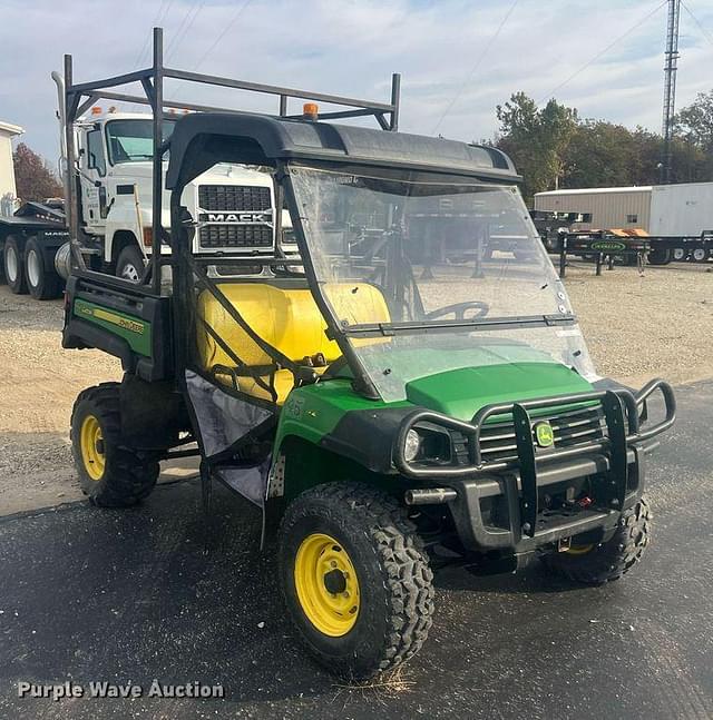 Image of John Deere Gator 825 equipment image 2