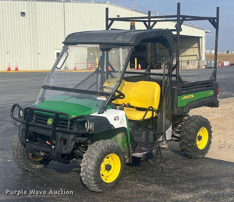 Image of John Deere Gator 825 Primary image