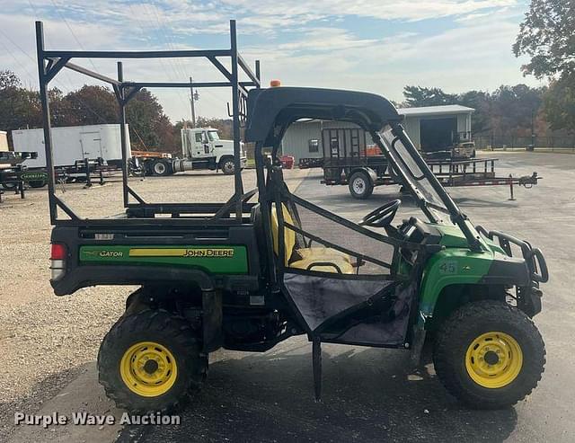 Image of John Deere Gator 825 equipment image 3