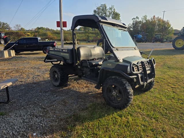 Image of John Deere Gator XUV 825i equipment image 1