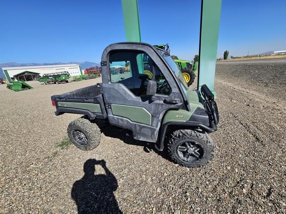 Image of John Deere Gator XUV 825i equipment image 2