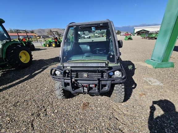 Image of John Deere Gator XUV 825i equipment image 1
