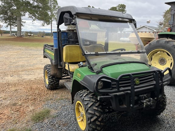 Main image John Deere Gator XUV 825i