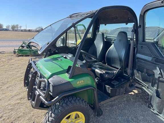 Image of John Deere Gator XUV 825i equipment image 4