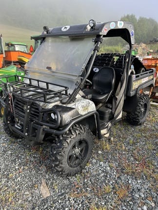 2016 John Deere Gator XUV 825i Equipment Image0