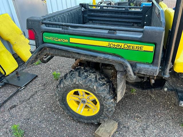 Image of John Deere Gator XUV 825i equipment image 2