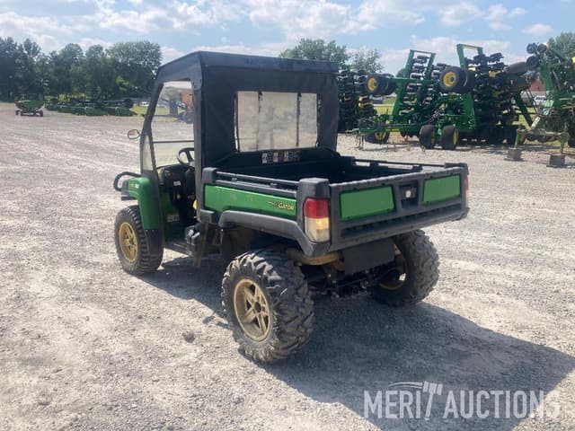 Image of John Deere Gator XUV 825i equipment image 2