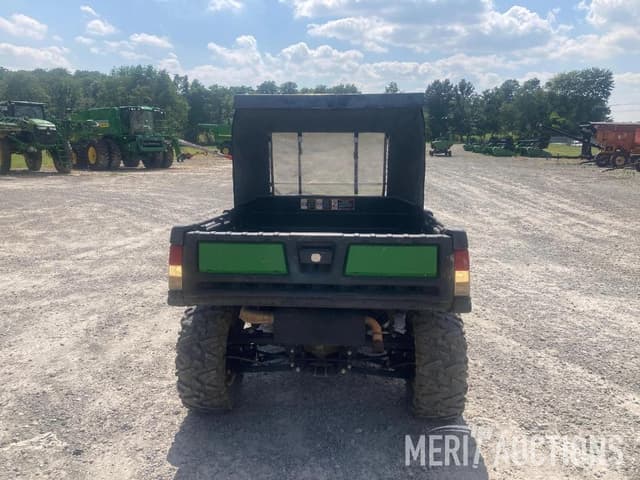 Image of John Deere Gator XUV 825i equipment image 3