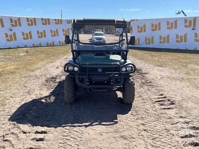 Image of John Deere Gator XUV 825i equipment image 1
