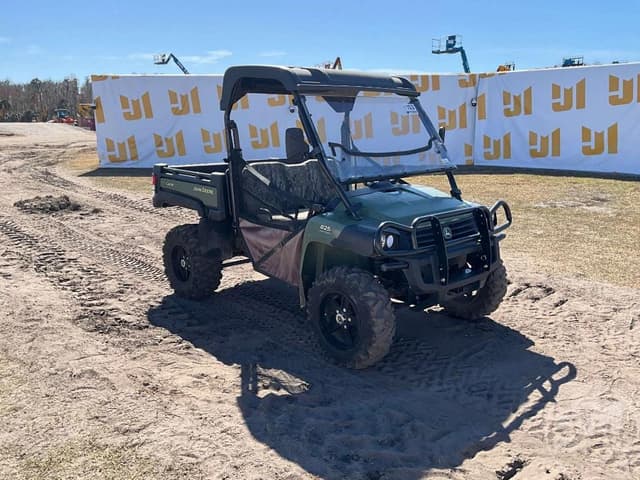 Image of John Deere Gator XUV 825i equipment image 2