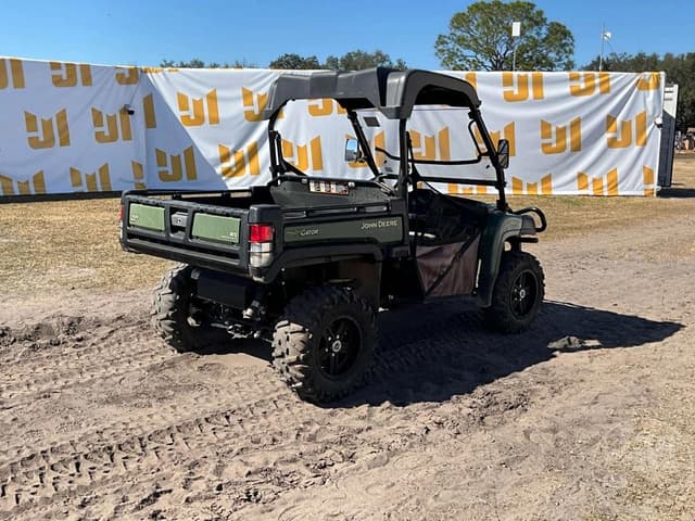Image of John Deere Gator XUV 825i equipment image 4