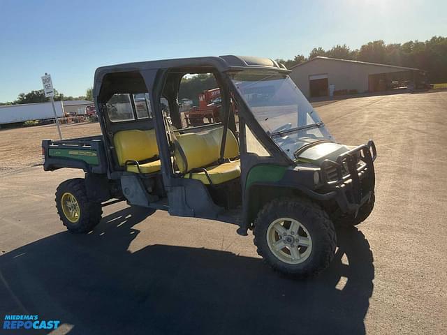 Image of John Deere Gator XUV 825i equipment image 1