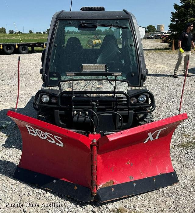 Image of John Deere Gator XUV 825i equipment image 1