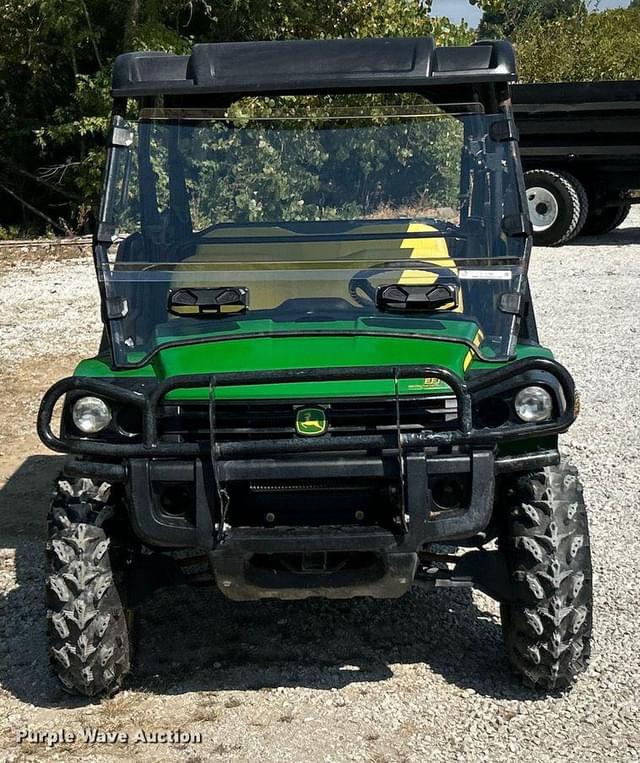 Image of John Deere Gator XUV 825i S4 equipment image 1