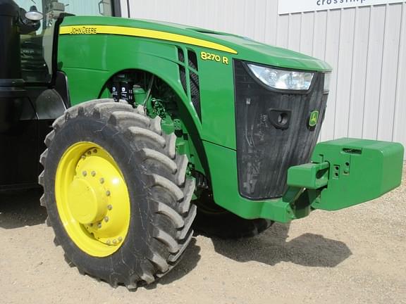 Image of John Deere 8270R equipment image 3
