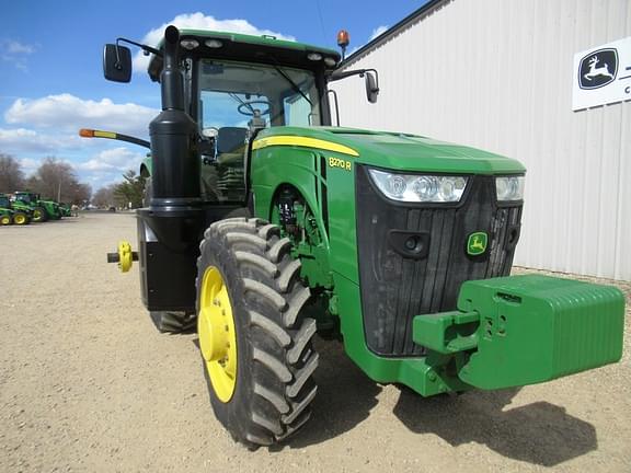 Image of John Deere 8270R equipment image 4