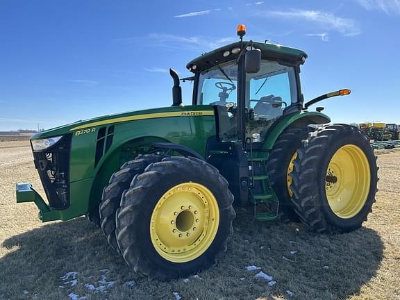 Image of John Deere 8270R equipment image 1