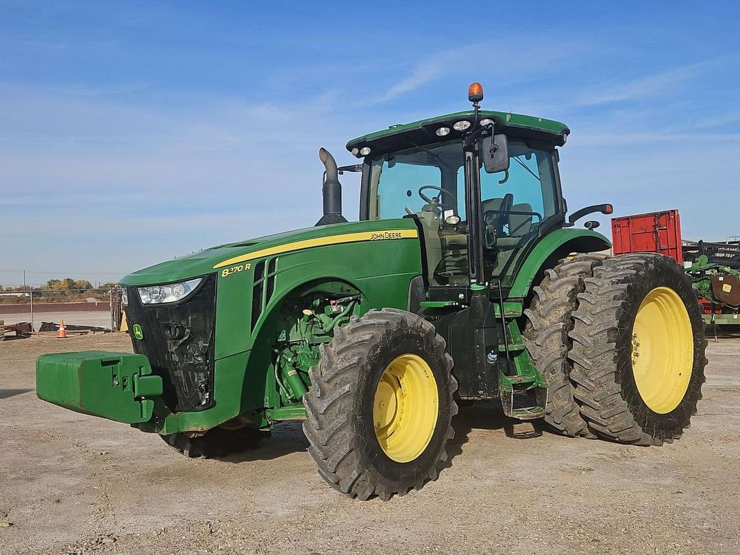 Image of John Deere 8270R Primary image