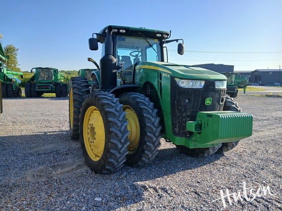 2016 John Deere 8270R Equipment Image0