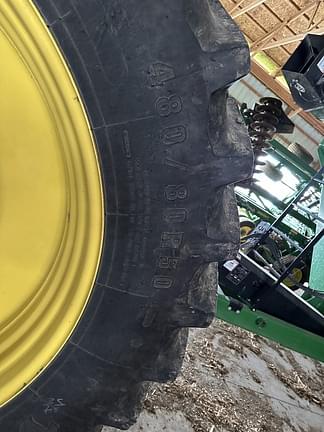 Image of John Deere 8270R equipment image 4