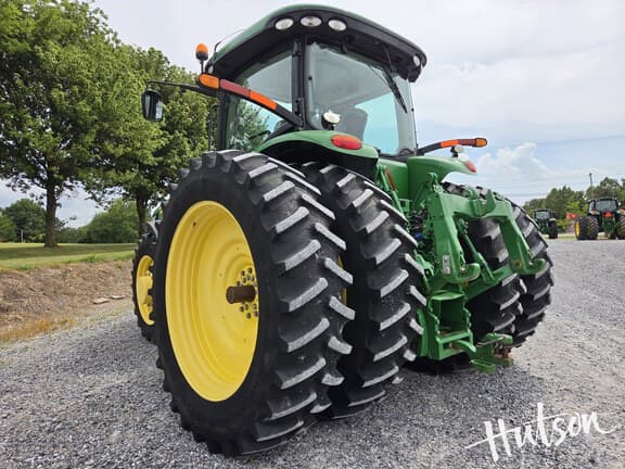 Image of John Deere 8270R equipment image 4