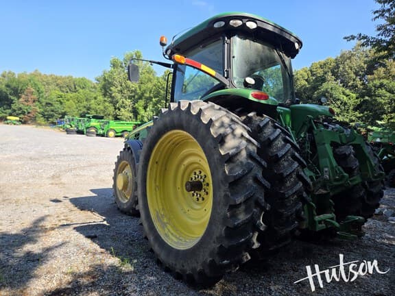 Image of John Deere 8270R equipment image 2