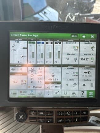 Image of John Deere 8270R equipment image 2