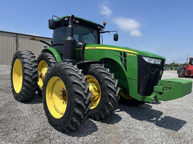 Image of John Deere 8295R equipment image 1