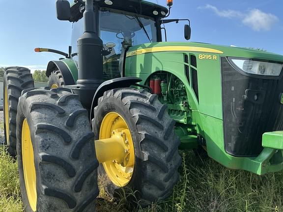 Image of John Deere 8295R equipment image 2