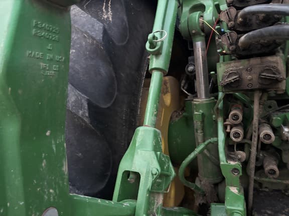 Image of John Deere 8295R equipment image 4