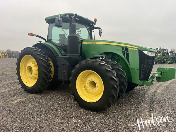 2016 John Deere 8295R Equipment Image0