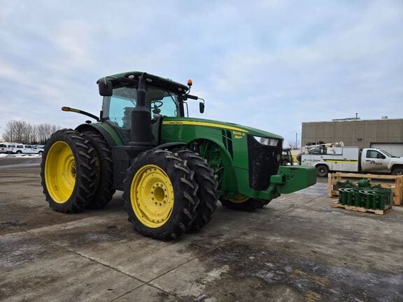2016 John Deere 8295R Equipment Image0