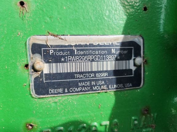 2016 John Deere 8295R Equipment Image0