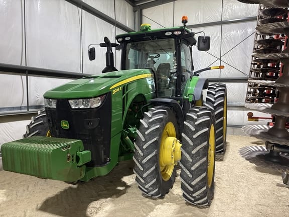 2016 John Deere 8295R Equipment Image0